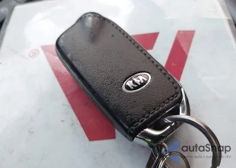 2019 Kia Stinger Premium из США, поврежденный, VIN KNAE25LA9K6056131